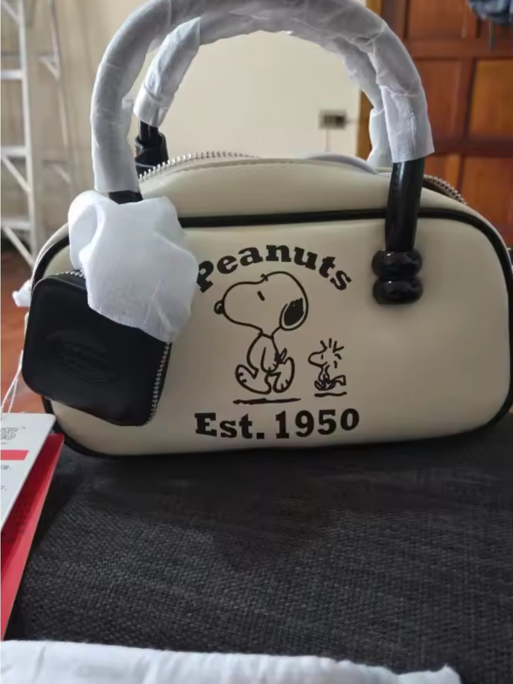 Peanuts Snoopy Crown White Tote Bag